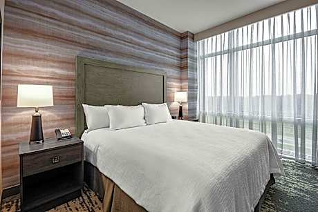 1 King Premium Ste Hearing Accessible