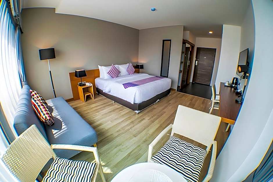 Comet Hotel Surat Thani