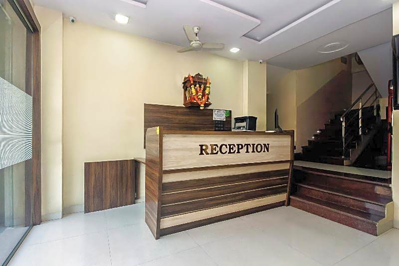 OYO 23656 Parimeet Hotel