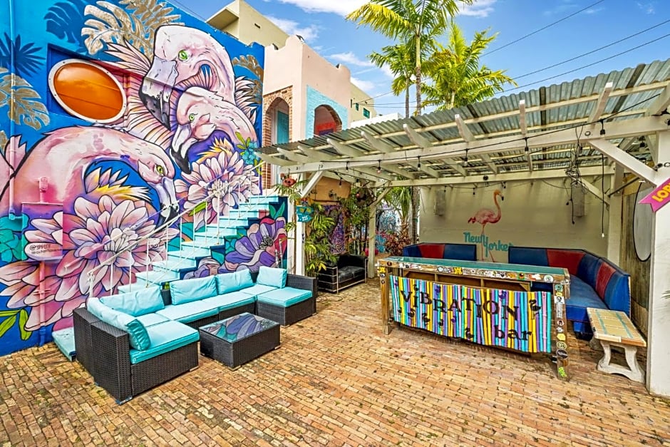 The New Yorker Miami Hotel