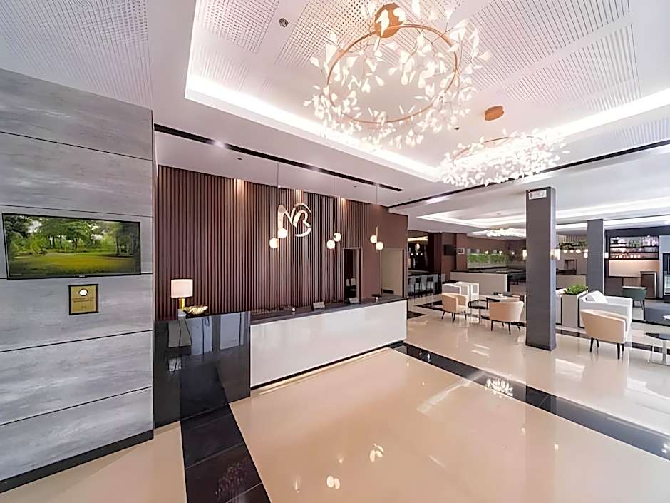 Mallberry Suites Business Hotel