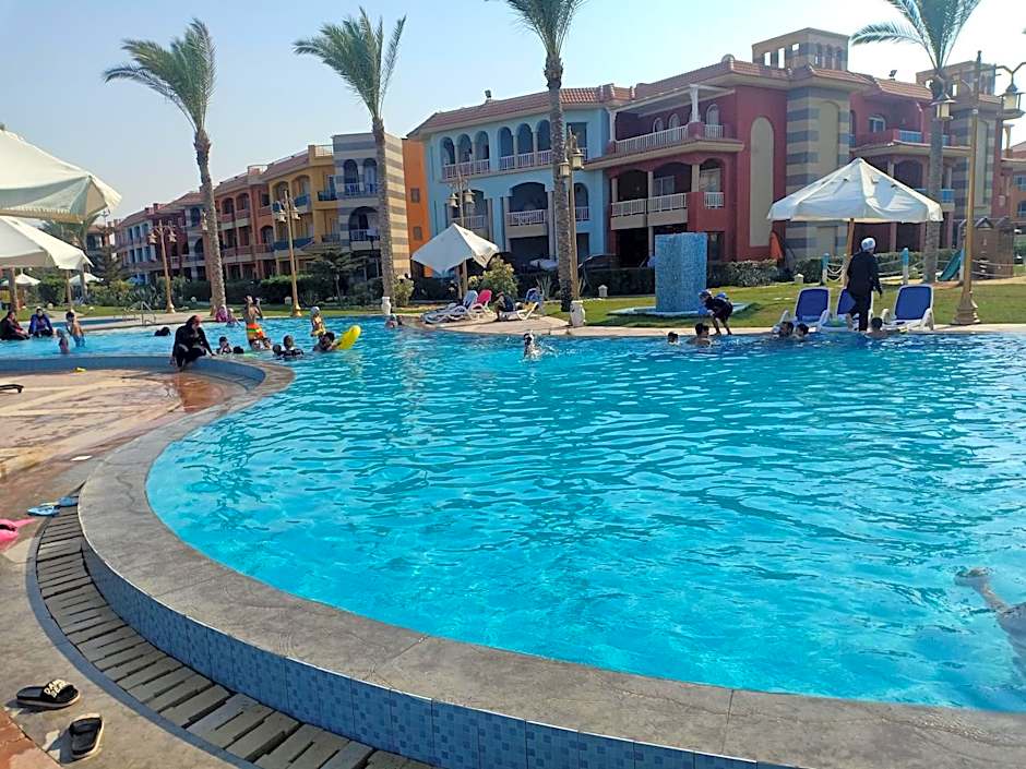 شاليهات بورتو مطروح فيو بحر Porto Matrouh Sea View Families Only