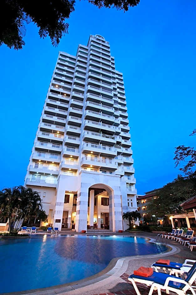 Waterfront Suites Phuket By Centara