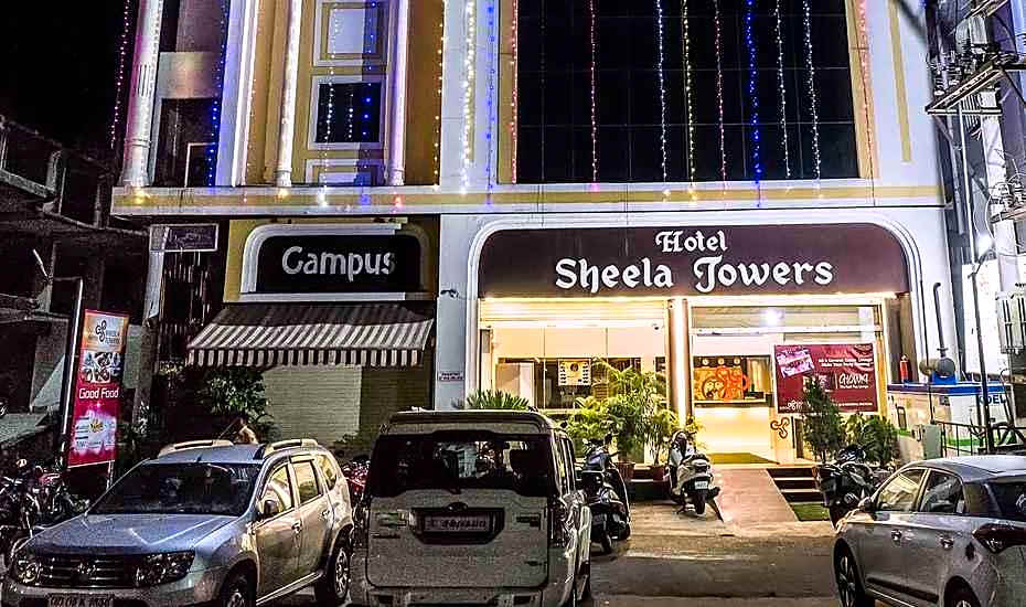Hotel Sheela Towers