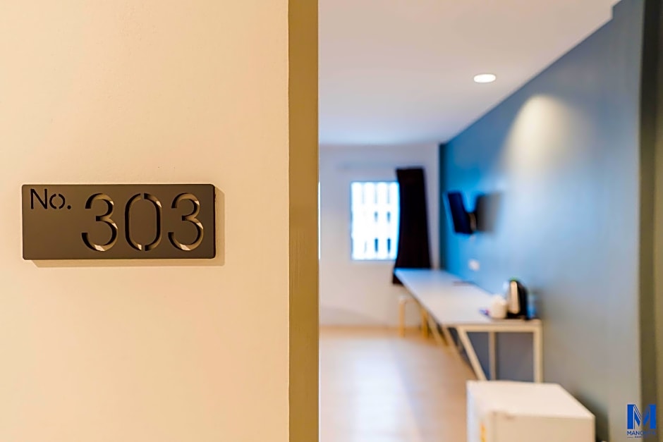 Manonta Budget Hotel