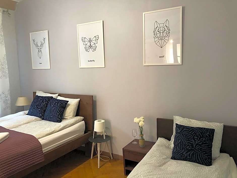 Bankowa 8 Guest Rooms
