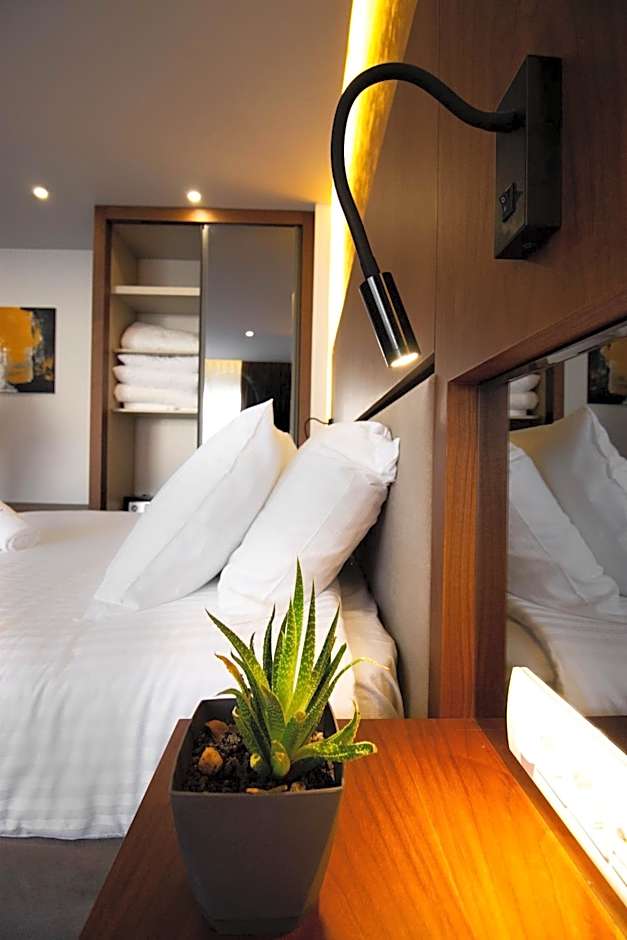 Hotel Bograd - Apartments & Lounge Station