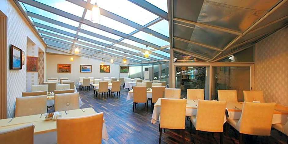 Tac Premier Hotel & Spa