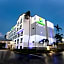 Holiday Inn Express and Suites Fort Lauderdale Airport West