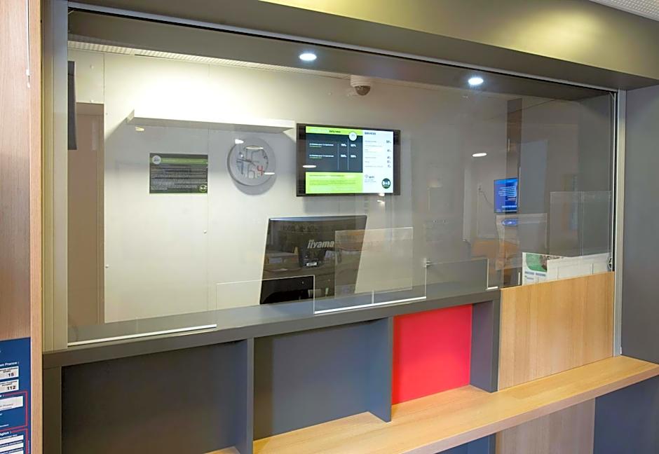 B&B HOTEL Louveciennes