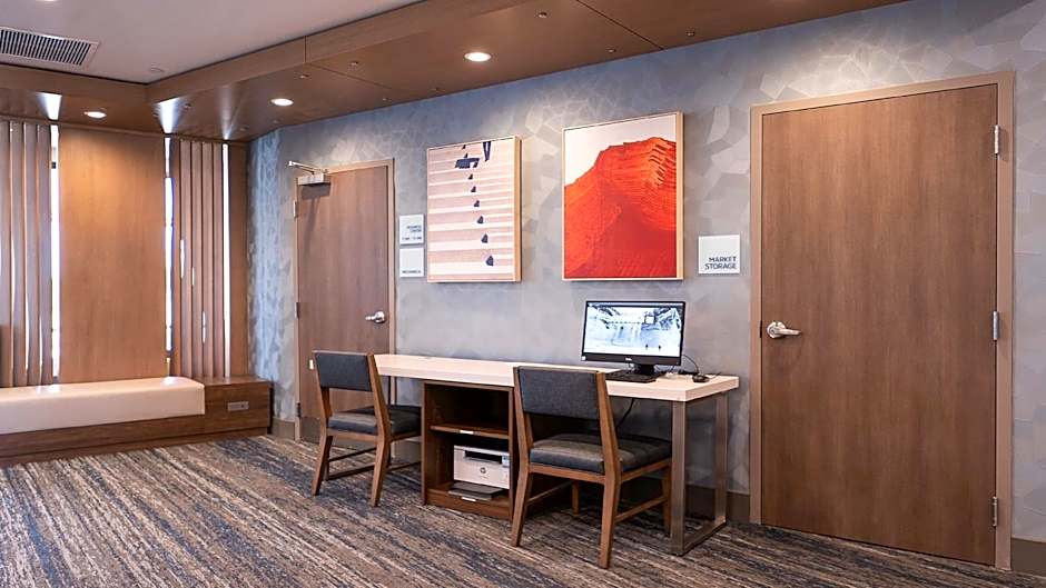 Holiday Inn Express & Suites Ridgecrest - China Lake By IHG