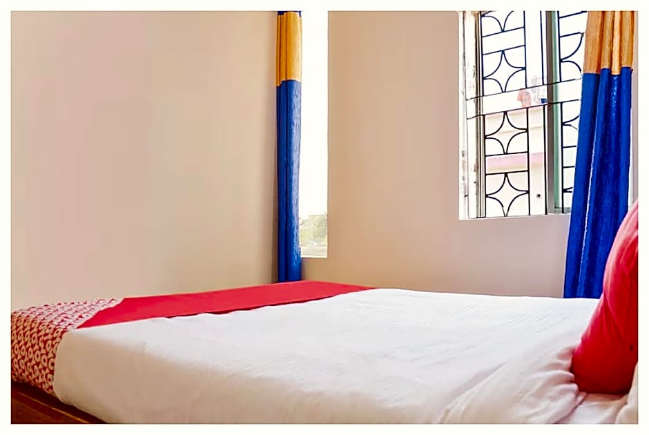 Goroomgo Caroline Homestay Bhubaneswar