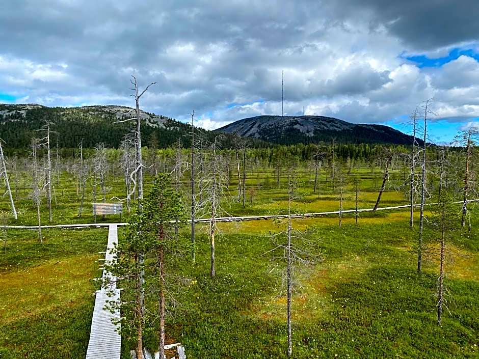 Kultakero Northern Sky, 3BR Penthouse with Jacuzzi 128m2