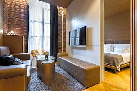 JUNIOR SUITE BARCELONA 3 PEOPLE