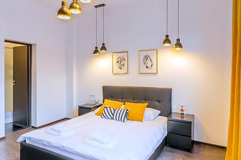 CHÂTEAU: Upscale Suites in Bucharest's Historical Center!