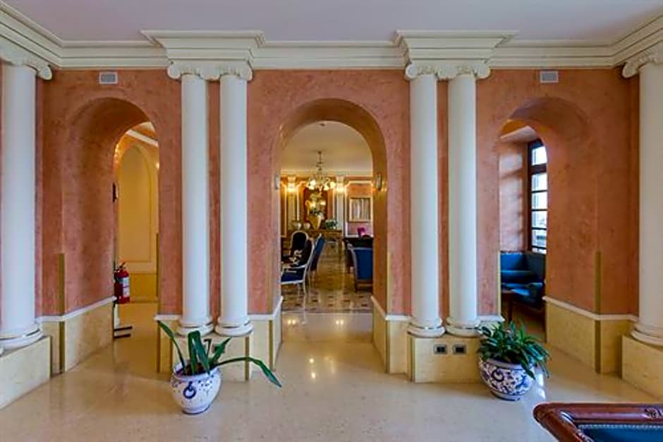 Hotel Britannia Excelsior