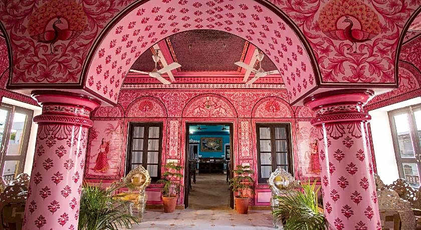 Bloom Boutique I Lake Pichola