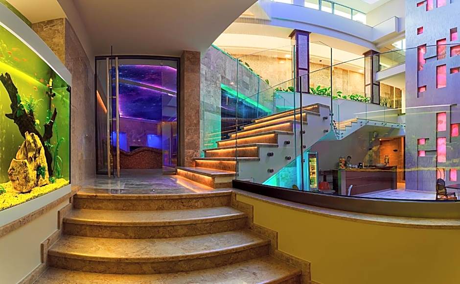 National Palace Wine & Spa Hotel