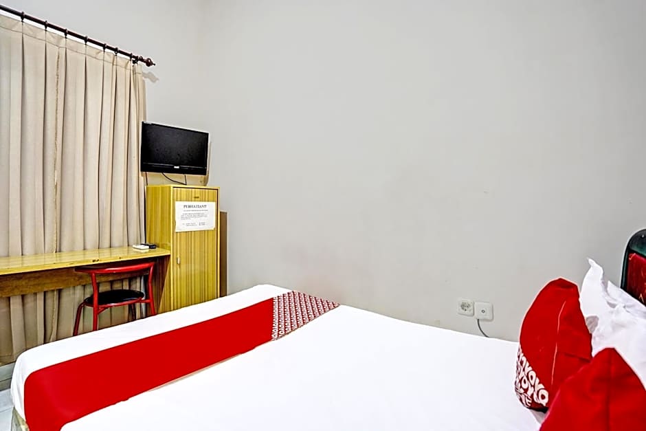 OYO Life 92190 Arya Guest House