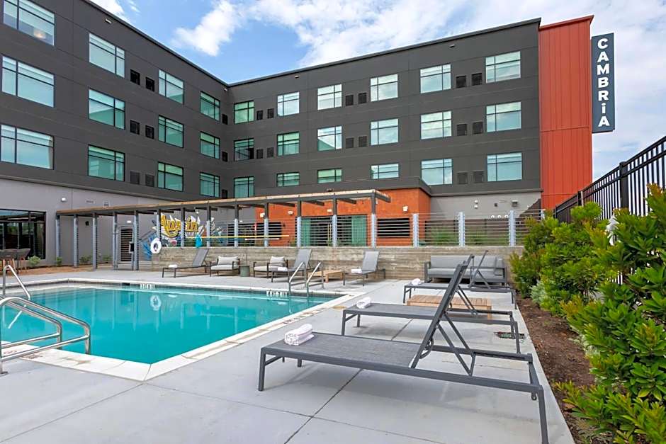 Cambria Hotel Austin Airport