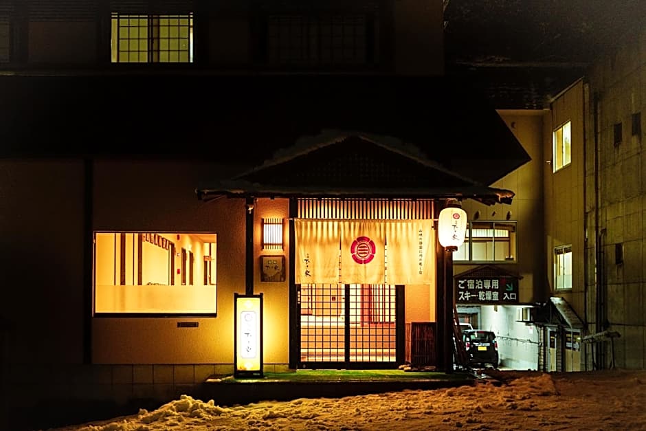 Oyado Hisaya