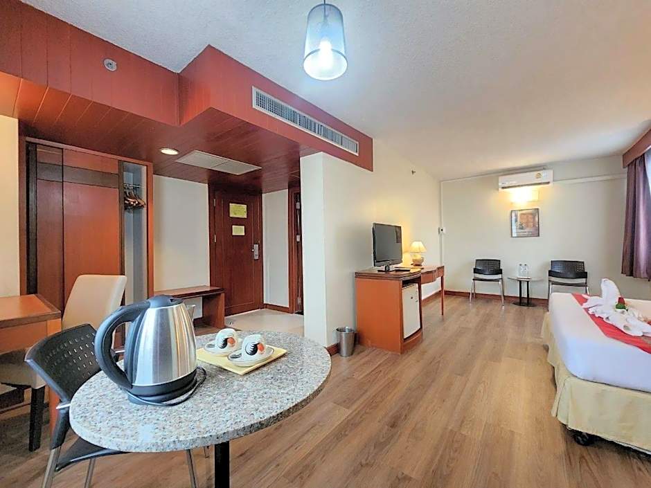 Hadyai Golden Crown Hotel