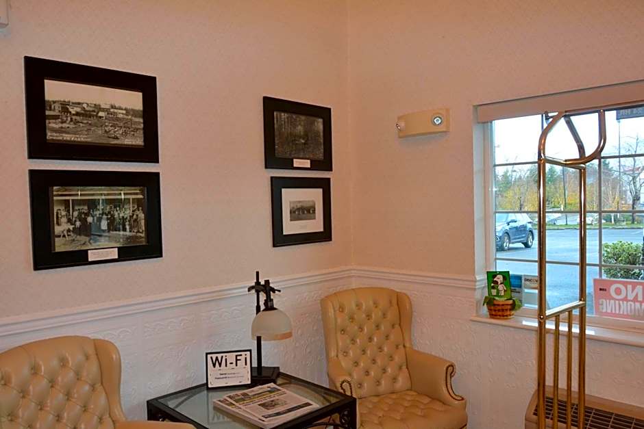 FairBridge Inn & Suites DuPont