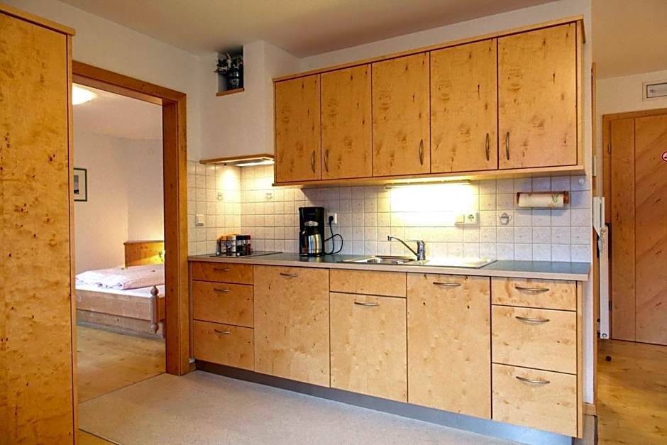 Photo 1 of 10 of 1 Bedroom Apartment
