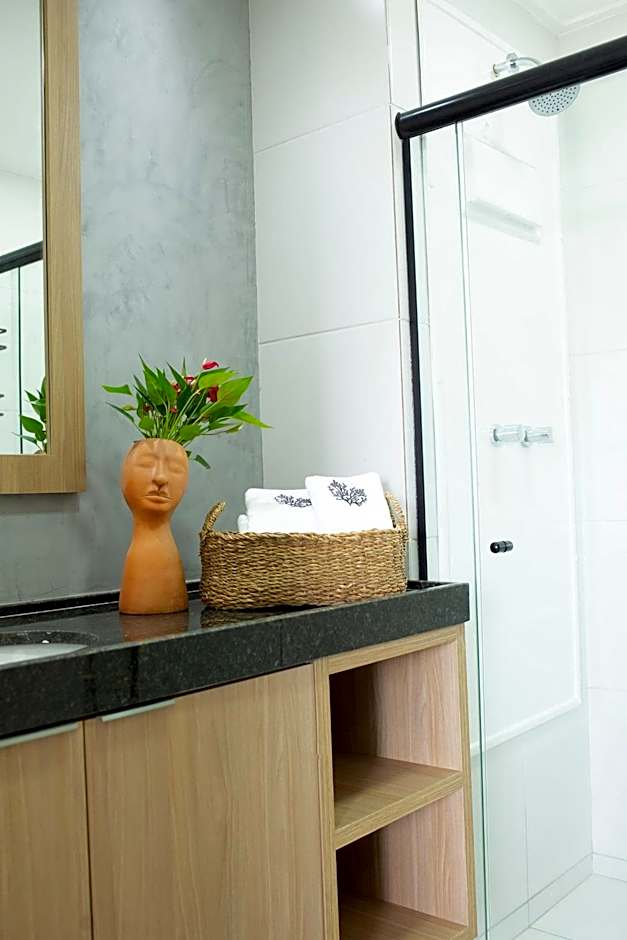 Charmoso Estúdio em Muro Alto com Vista para piscina