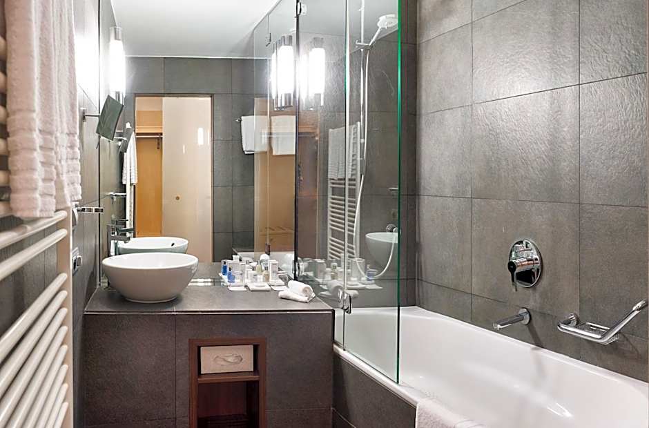 Radisson BLU Balmoral Hotel, Spa