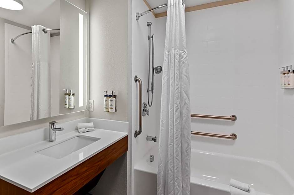 Holiday Inn Express Hotel & Suites Mount Airy By IHG