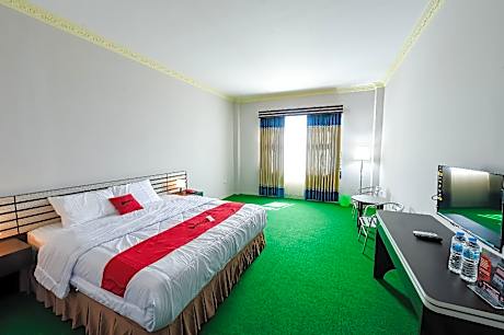 RedDoorz @ Brother Homestay Kupang