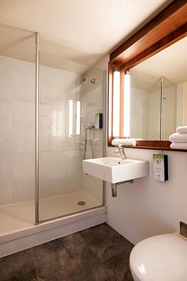 Campanile Montesson Le Vesinet Hotel