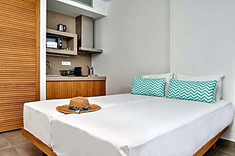 Studio with Sea View