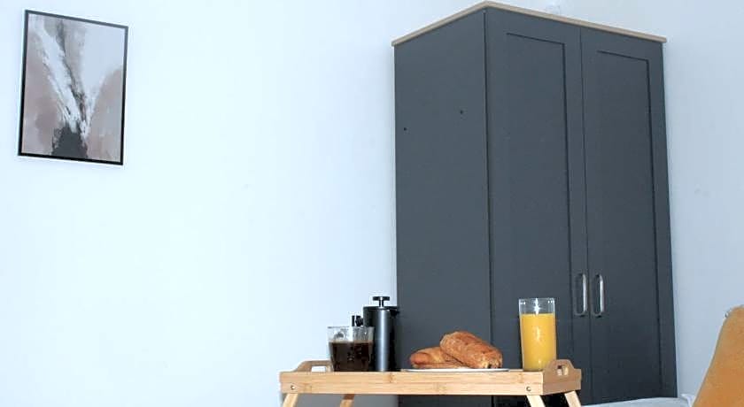 Elegant Room in St Albans