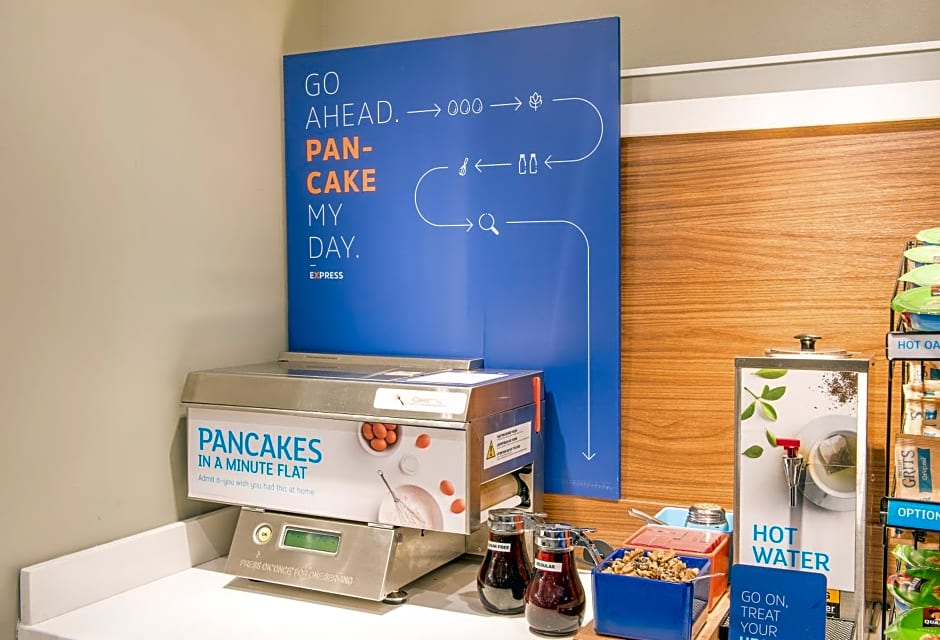 Holiday Inn Express Hotel & Suites Columbia I-26 @ Harbison Blvd By IHG