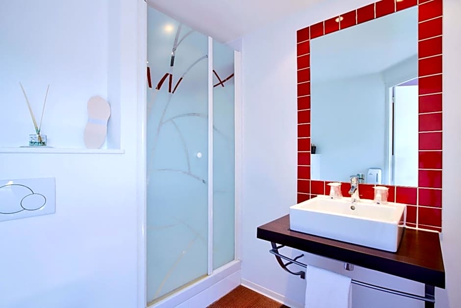 KYRIAD ROUEN NORD - Mont Saint Aignan