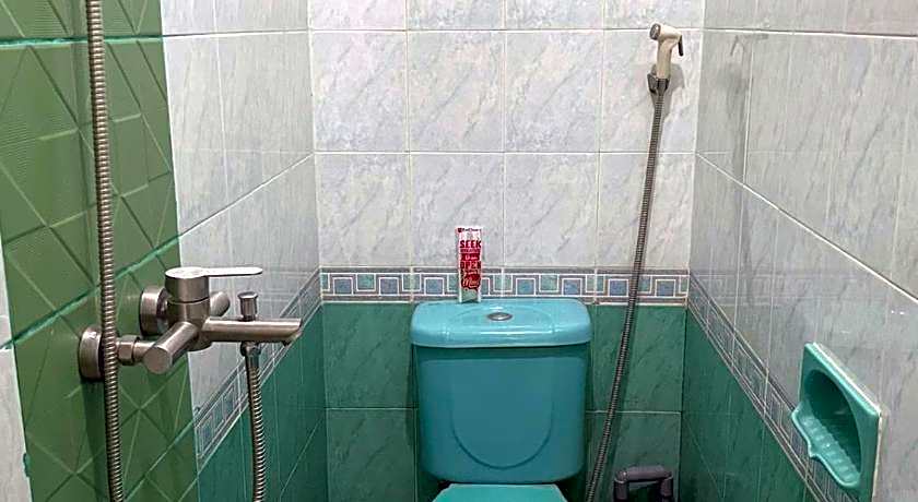 RedDoorz Syariah @ Karang Pilang