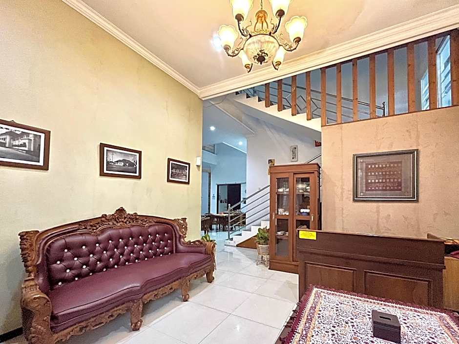 D Maktab Syariah Mitra RedDoorz Malang