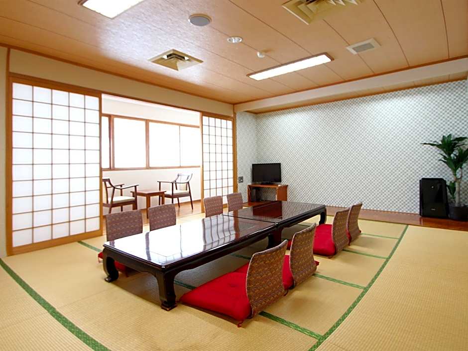 Hotel Livemax BUDGET Chitose