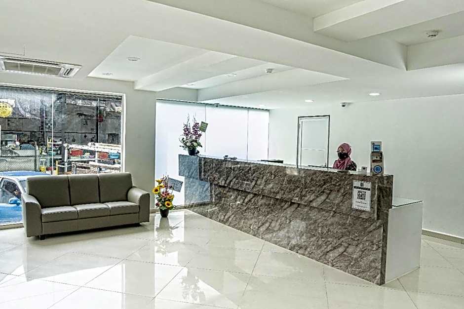 Grand Bagan Hotel