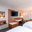 Sonesta Hotel Grand Rapids Airport