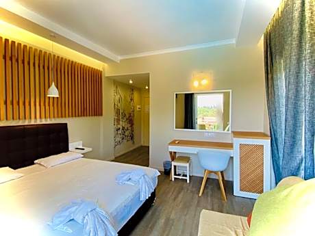 Double or Twin Room with Garden View