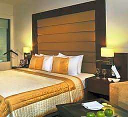 Country Inn & Suites by Radisson, Gurgaon Sector 12
