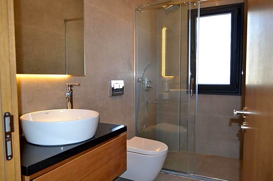 Ayayorgi süper havuzlu yeni