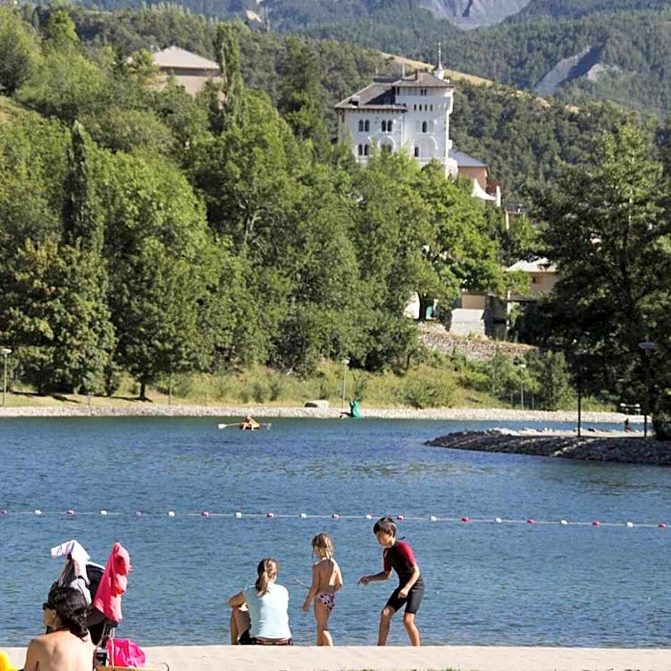 Résidence Château des Magnans by Nevesol