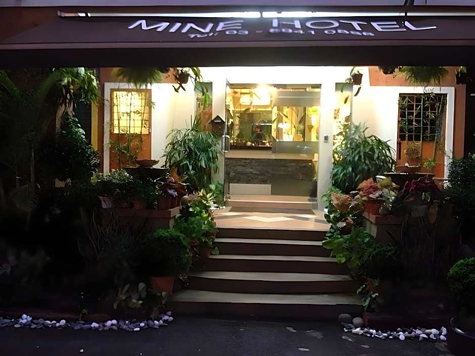 Mine Hotel