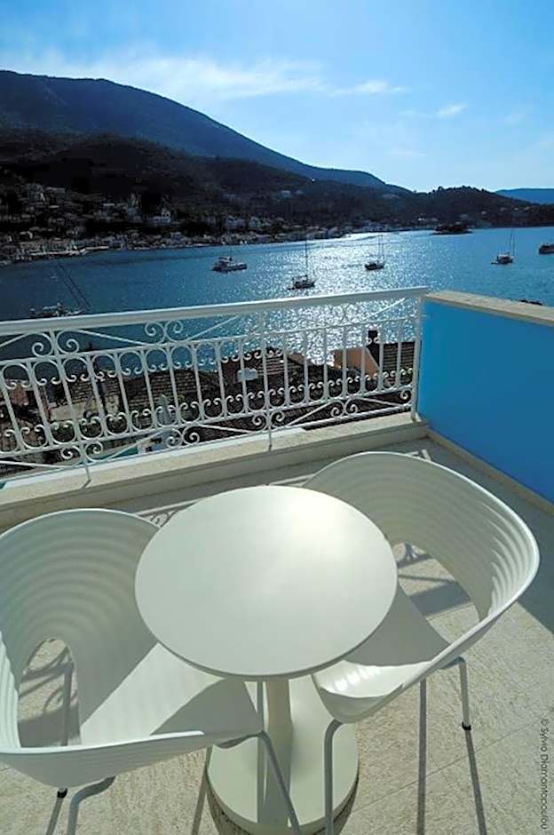 Perantzada Art Hotel