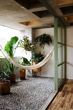 Two-Bedroom Deluxe Apartment with Balcony