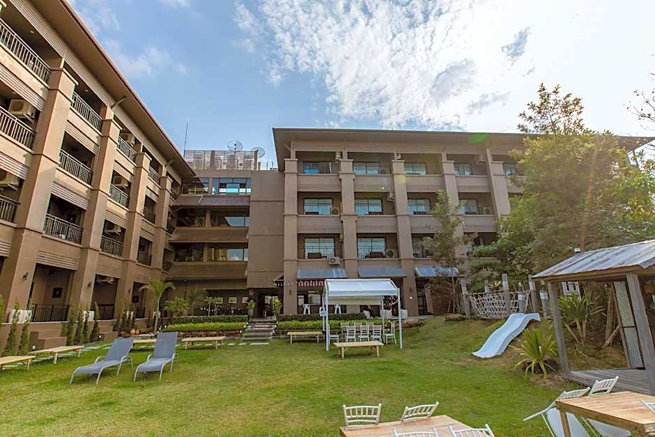 Brown House Hotel